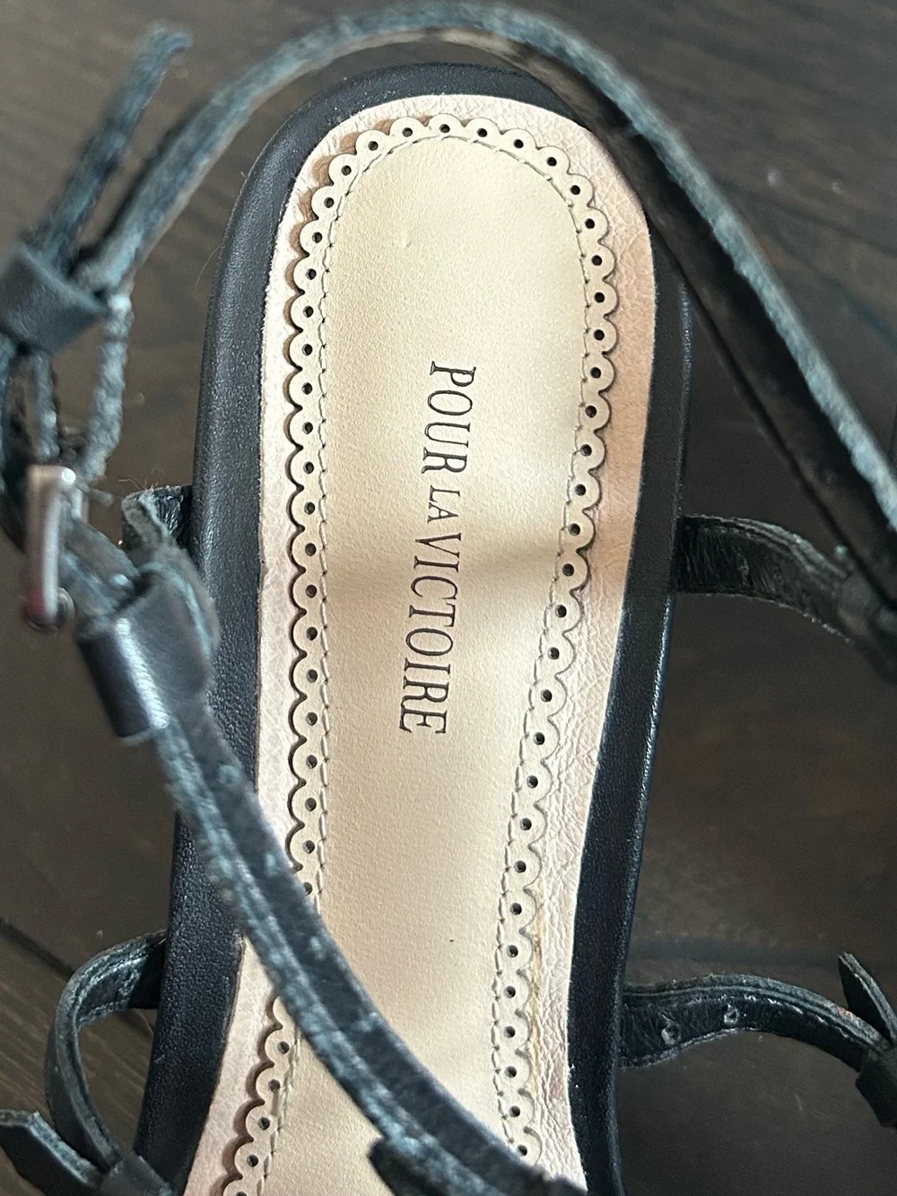 Pour La Victoire Betsy Black Leather Espadrille Wedge Sandals Size 6